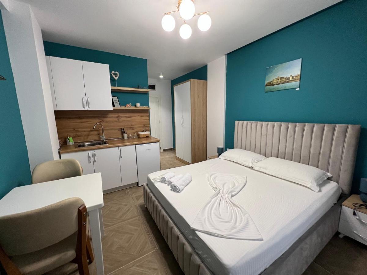Hotel Luris Golem  Bagian luar foto