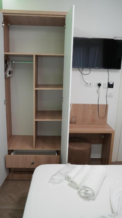Hotel Luris Golem  Bagian luar foto