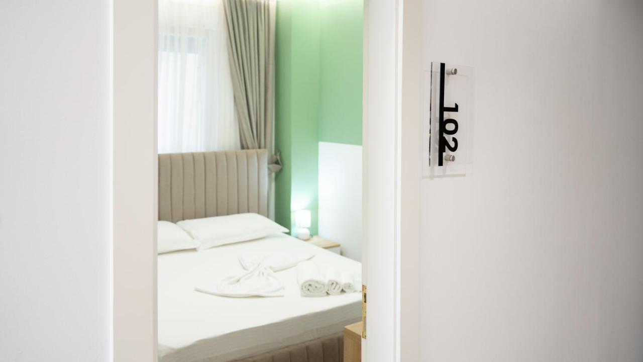 Hotel Luris Golem  Bagian luar foto
