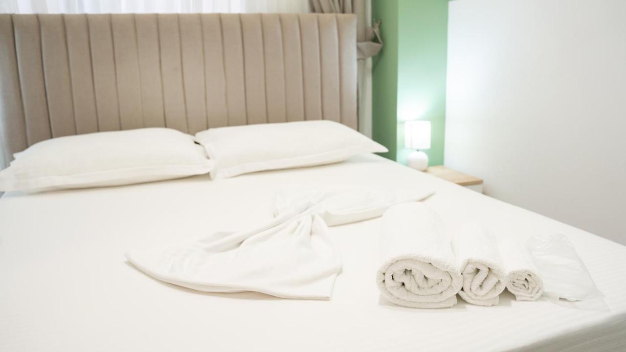 Hotel Luris Golem  Bagian luar foto