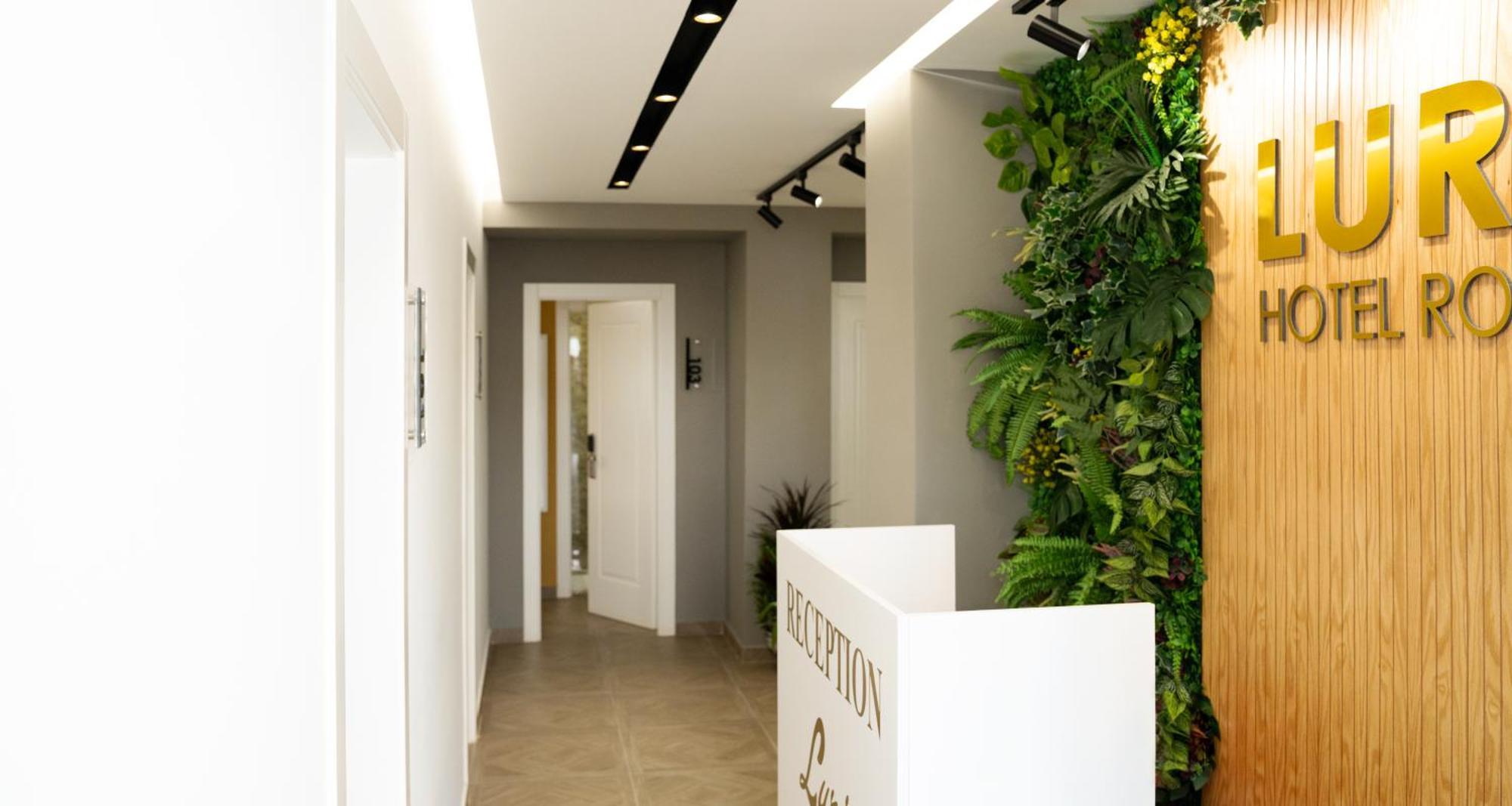 Hotel Luris Golem  Bagian luar foto
