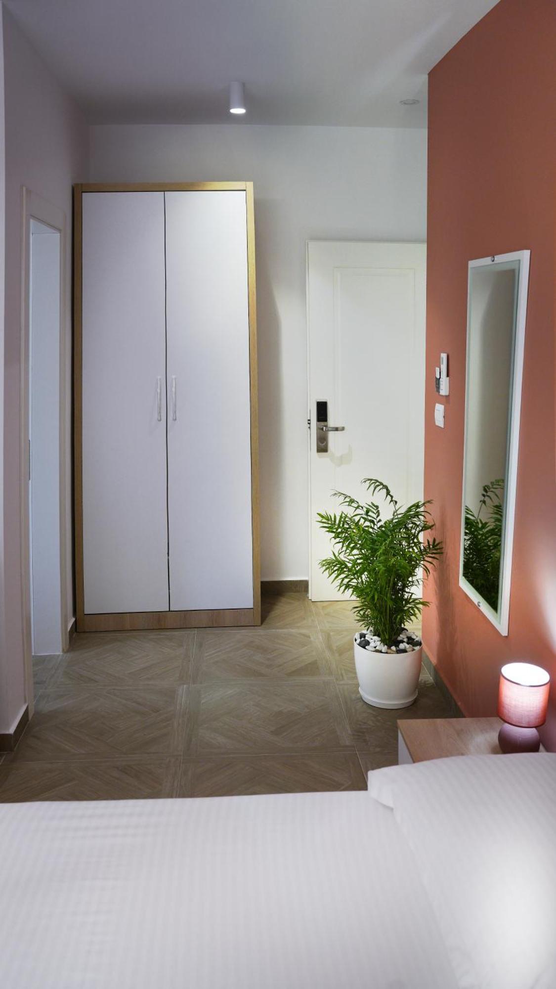 Hotel Luris Golem  Bagian luar foto