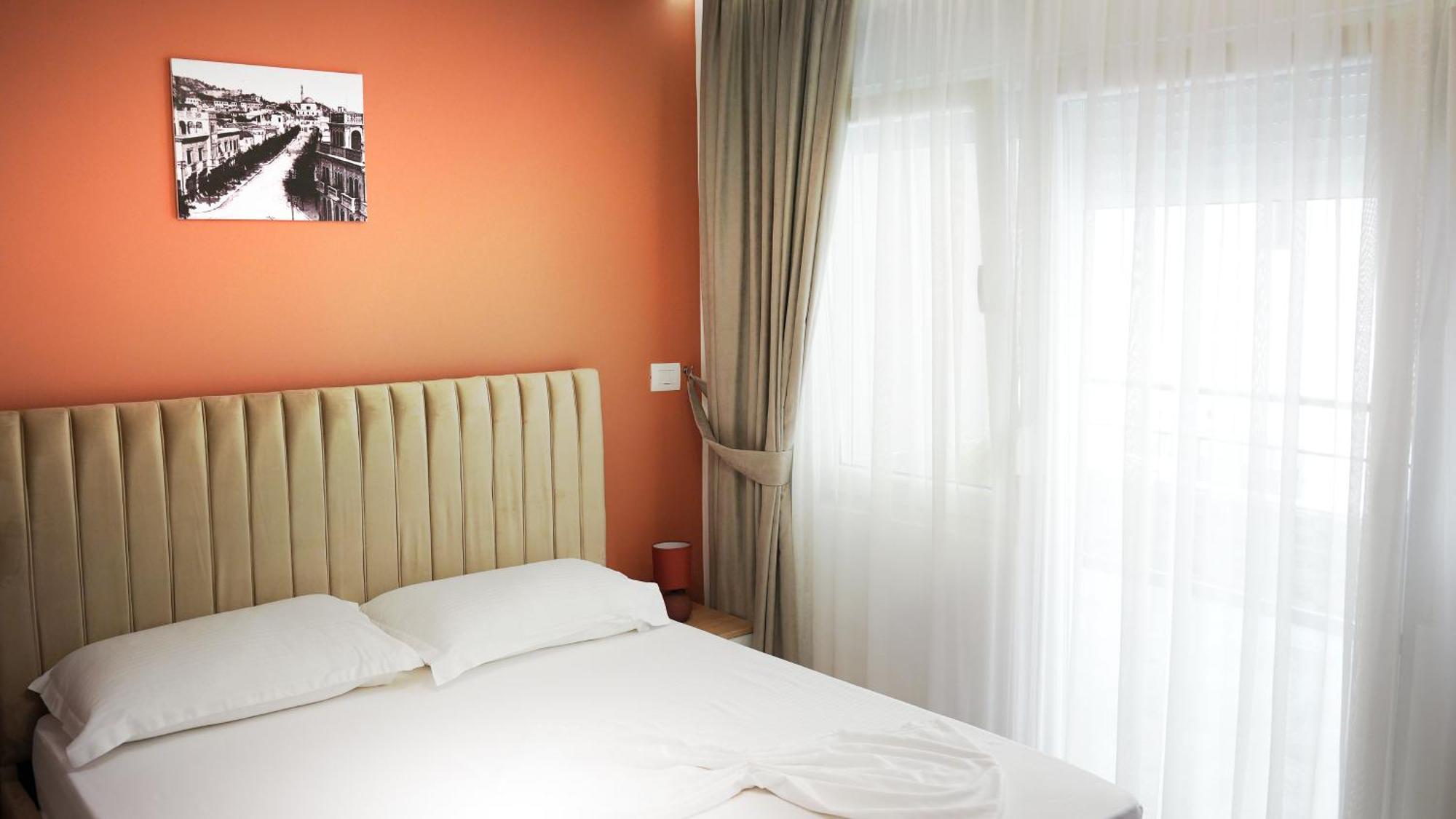 Hotel Luris Golem  Bagian luar foto