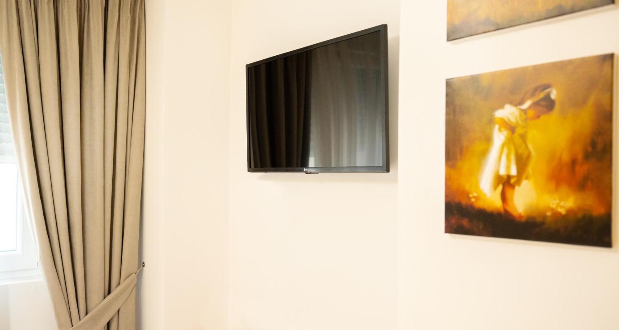 Hotel Luris Golem  Bagian luar foto