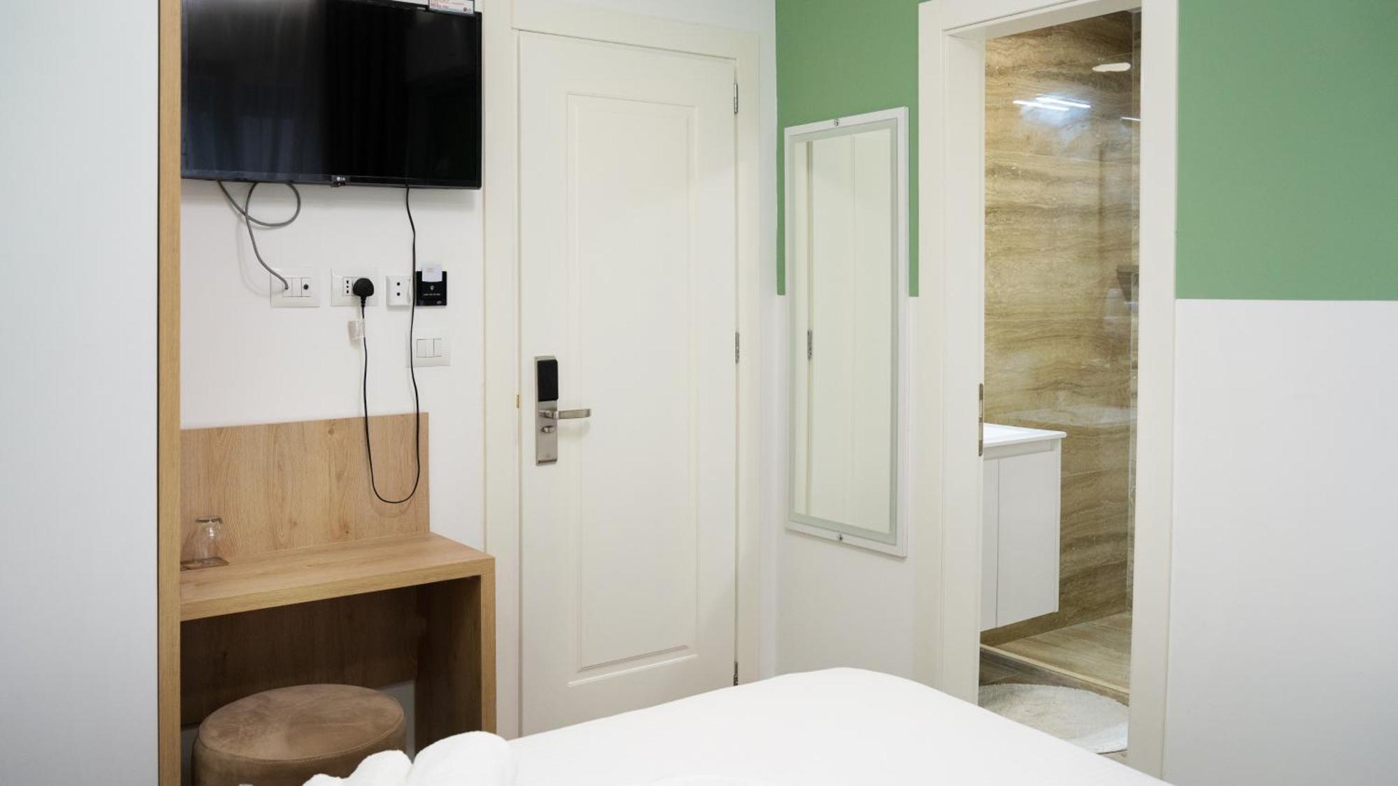 Hotel Luris Golem  Bagian luar foto